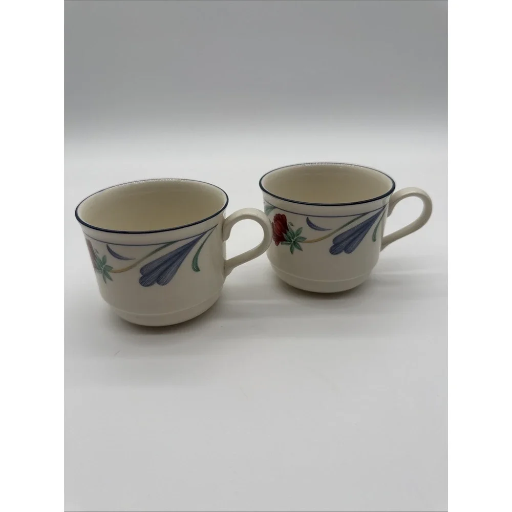 Set Of 2 Retired Lennox Poppies On Blue 8 Ounce Tea/Coffee Cup